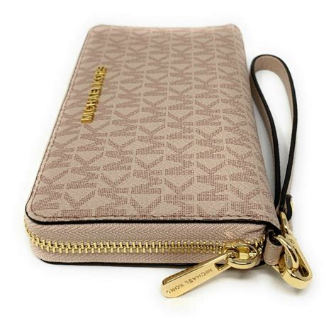 michael kors bug wallet